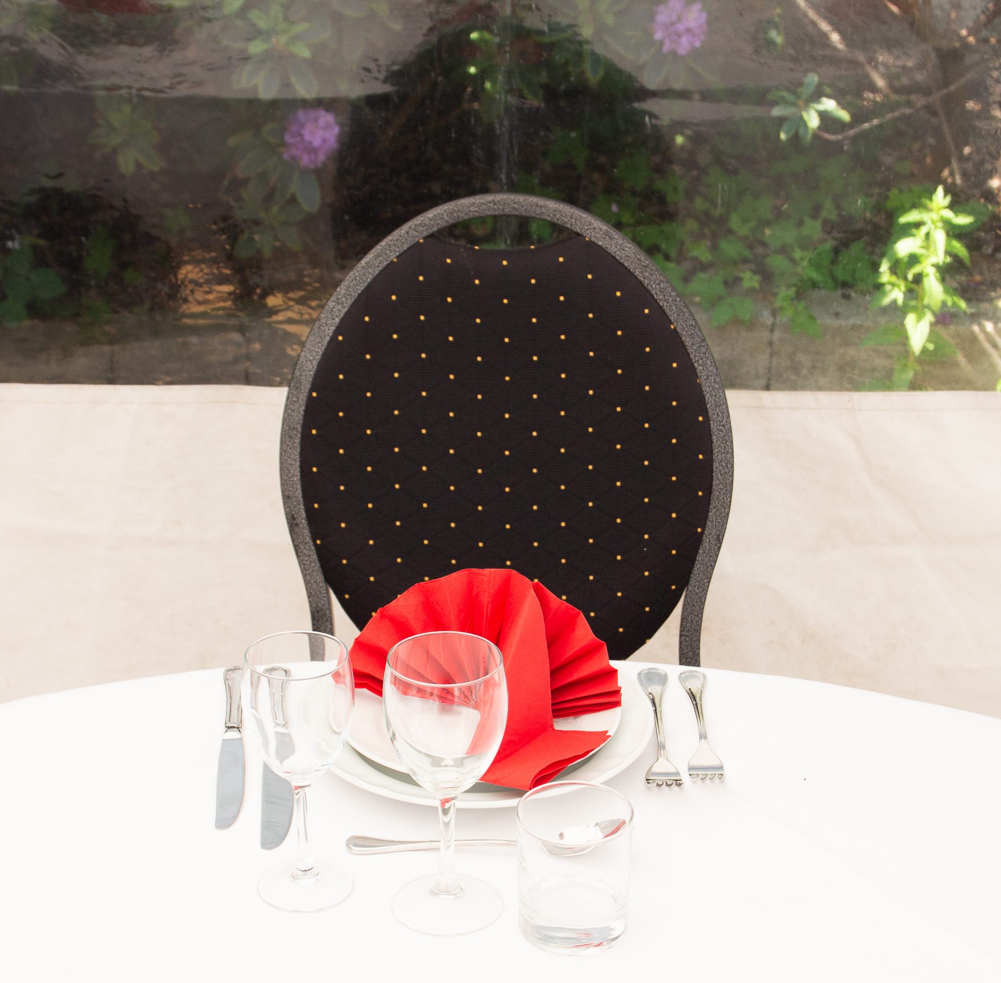 img-8168-scaled-1.jpg Banquet stol (Sort polstret) - Billede 1